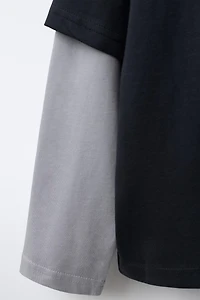 DOUBLE SLEEVE TEXT T-SHIRT