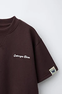 EMBROIDERED TEXT T-SHIRT AND BERMUDA SET