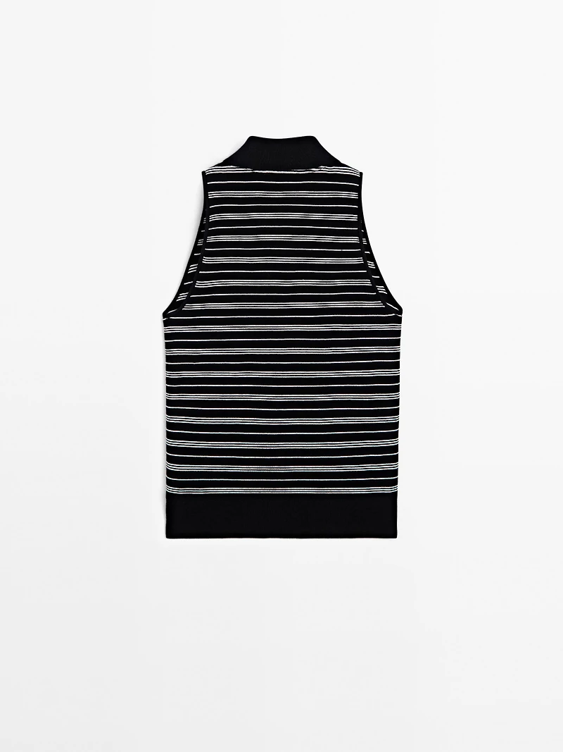 100% cotton polo shirt with striped details