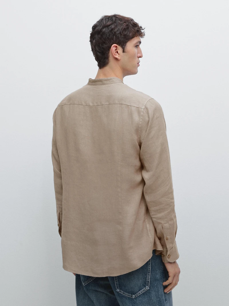 Slim fit stand collar shirt