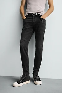 RIPPED SKINNY FIT JEANS