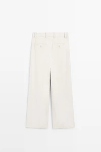 Flowing wide-leg pants