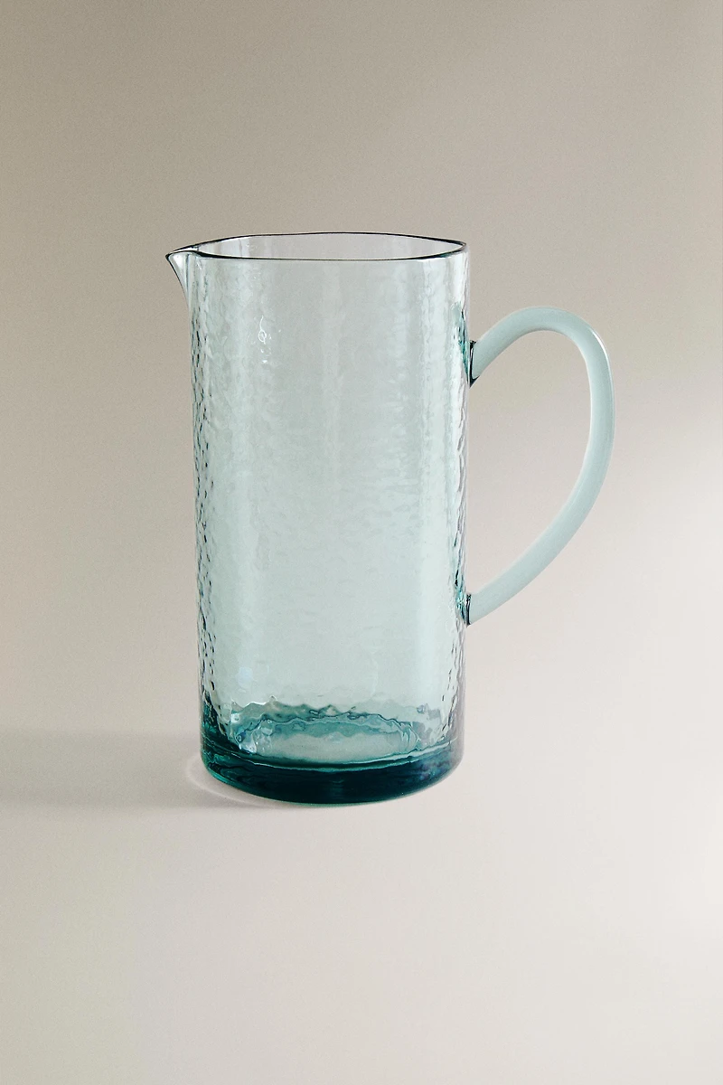 HAMMERED ACRYLIC PITCHER