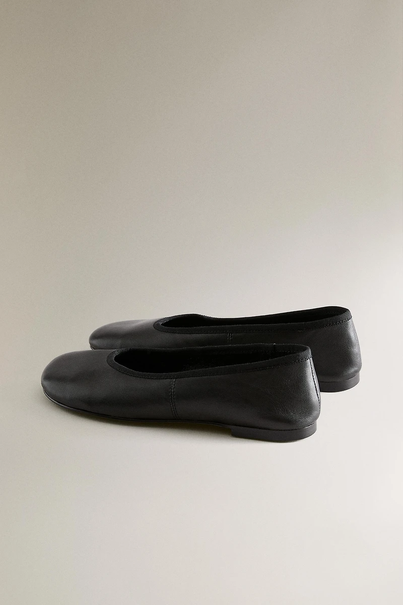 FLEXIBLE LEATHER BALLET FLATS