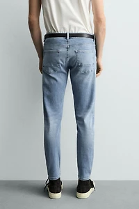 SKINNY FIT JEANS