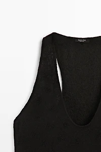 Flowing top with embroidery