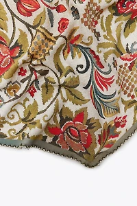 FLORAL PRINT LACE BANDANA