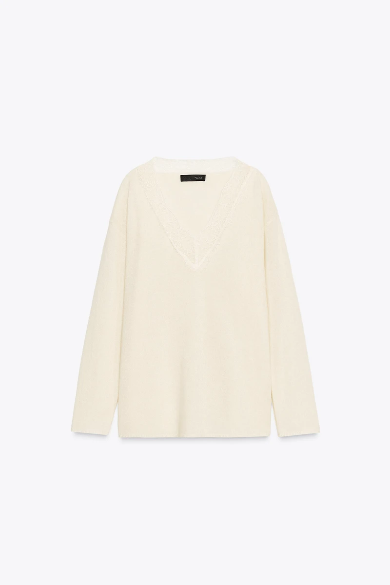 PULL EN MAILLE DENTELLE AVEC LAINE
