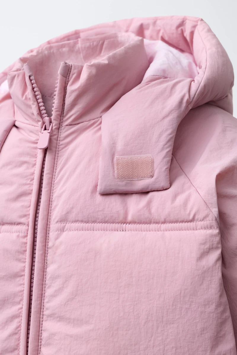 VESTE REMBOURRÉE À CAPUCHE DÉPERLANTE