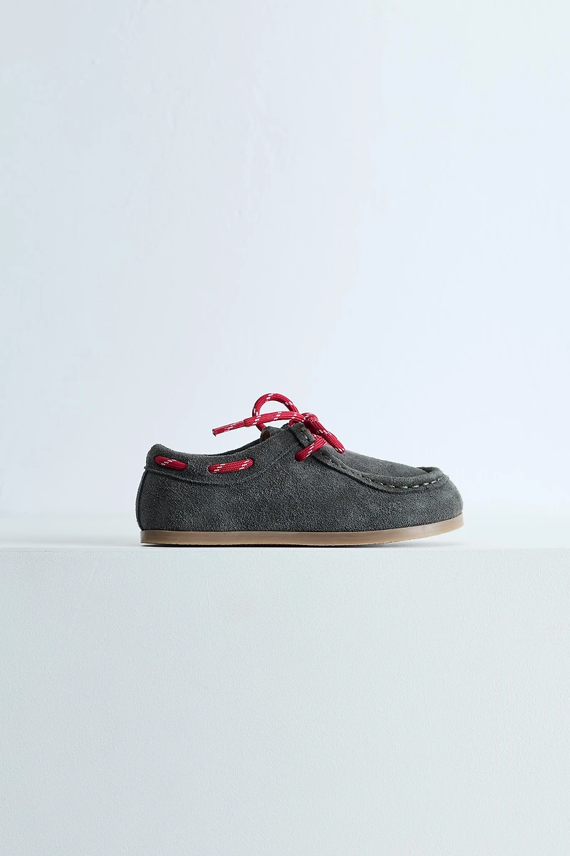CHAUSSURES BATEAU EN CUIR