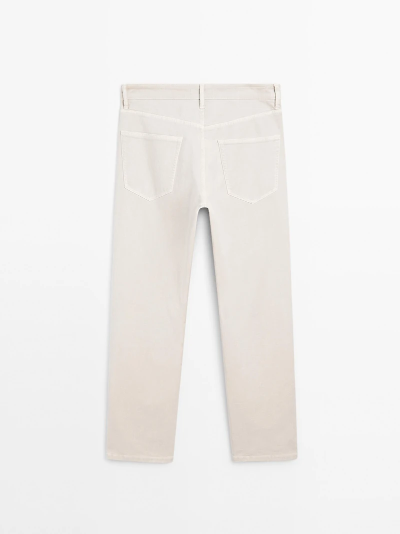 Tapered fit jeans