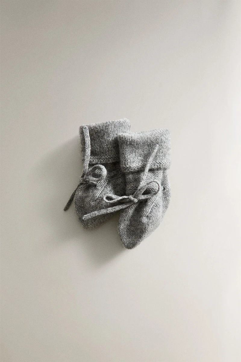 CASHMERE BABY BOOTIES