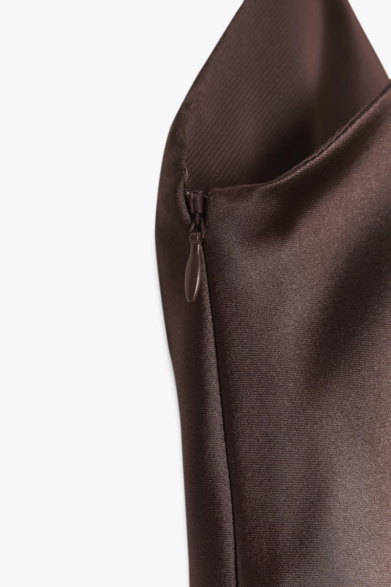ROBE MIDI SATINÉE À FRONCES