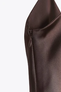 ROBE MIDI SATINÉE À FRONCES
