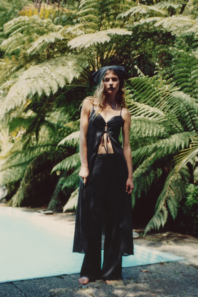 STRAIGHT LEG LINEN PANTS WITH LACE TRIM