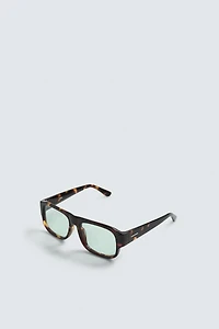 SQUARE SUNGLASSES