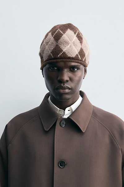 DIAMOND JACQUARD BEANIE HAT