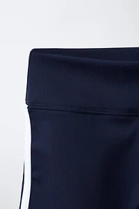 SPORTY CYCLING LEGGINGS WITH SIDE STRIPES