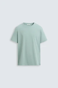 BASIC SLIM FIT T-SHIRT