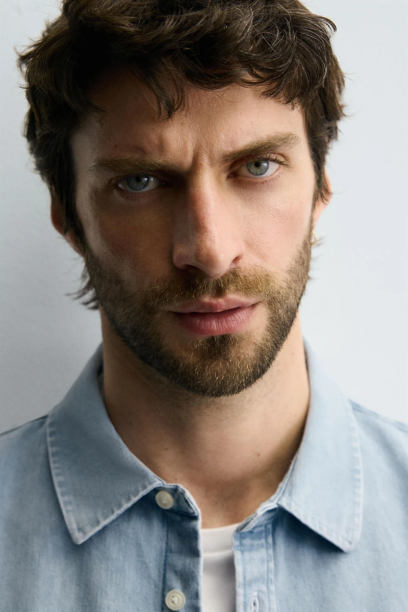 CHEMISE EN DENIM DÉLAVÉE