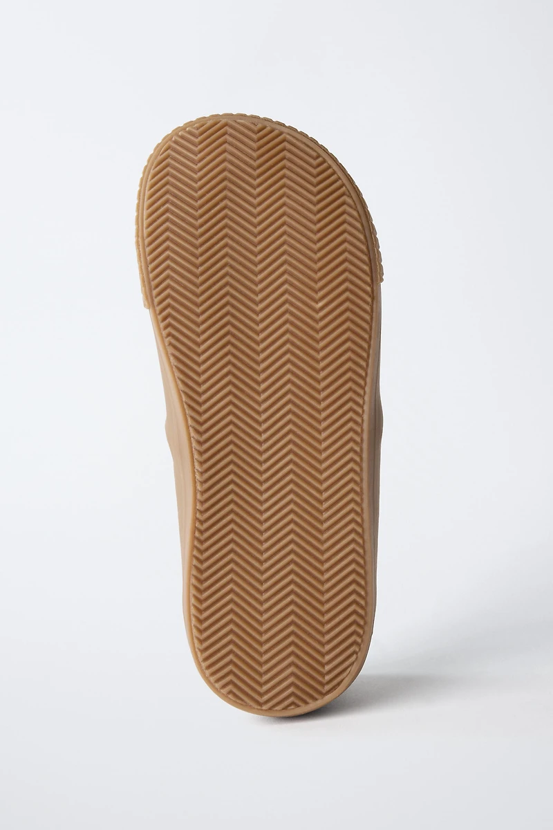 LEATHER BAREFOOT SNEAKERS