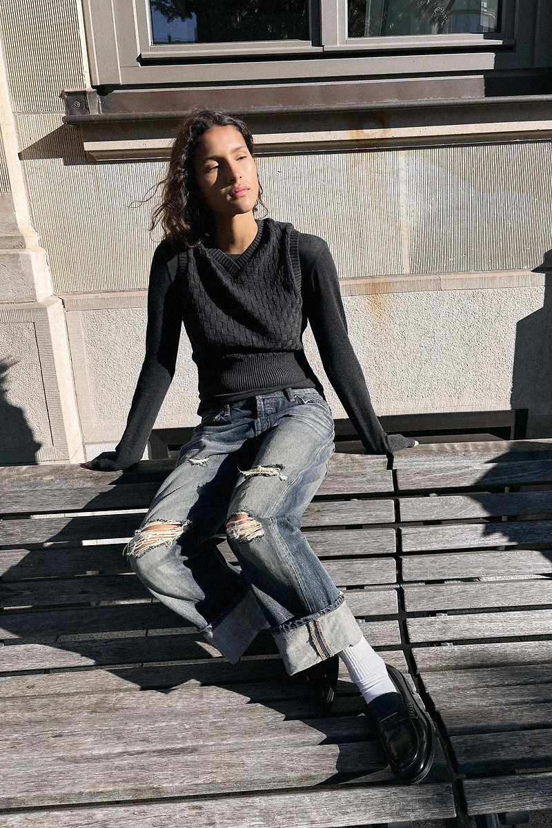 TRF MID-RISE RIPPED STRAIGHT JEANS