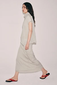 WRINKLED EFFECT KNIT MIDI SKIRT