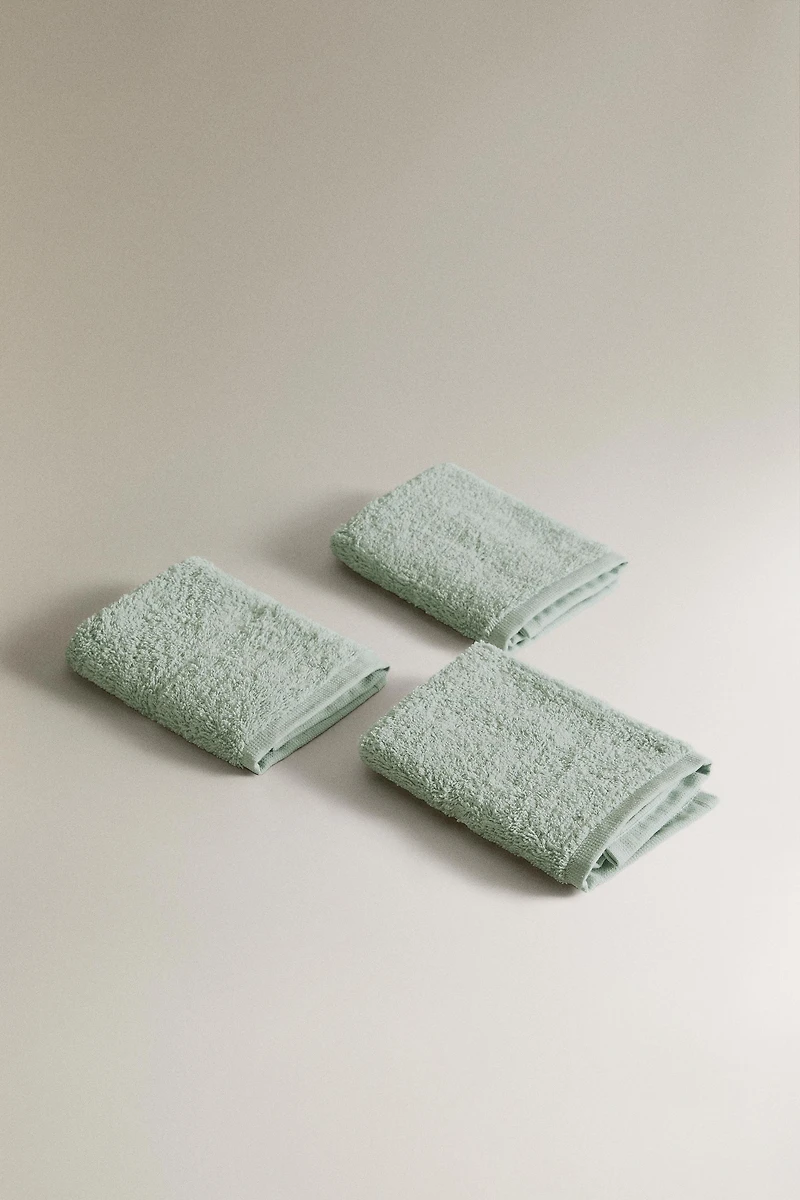 PACK OF COTTON HAND TOWELS (PACK 3)