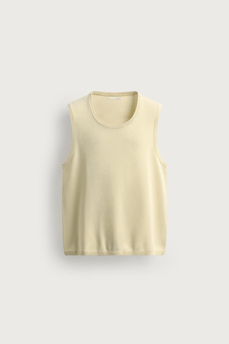 TEXTURED KNIT VEST
