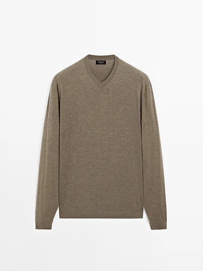 Knit wool blend sweater