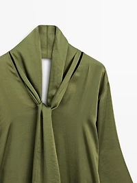 Blouse longue à encolure en V nouée - STUDIO
