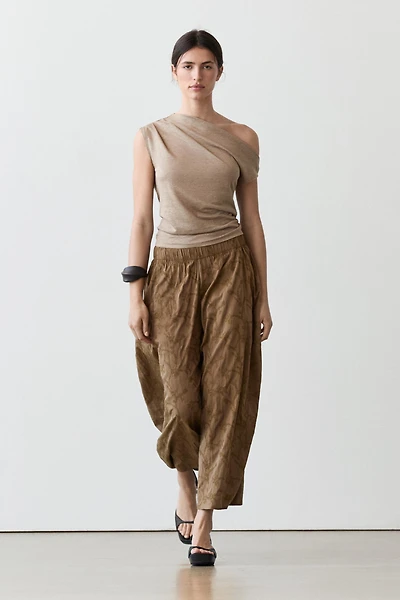 Trousers with embroidered detail and elastic waistband