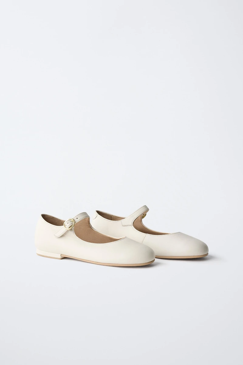 LEATHER SHOES