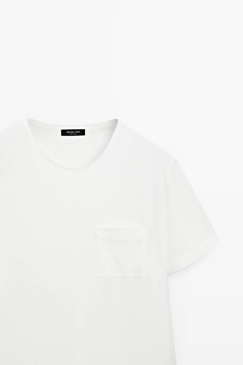Short sleeve T-shirt with pocket detail