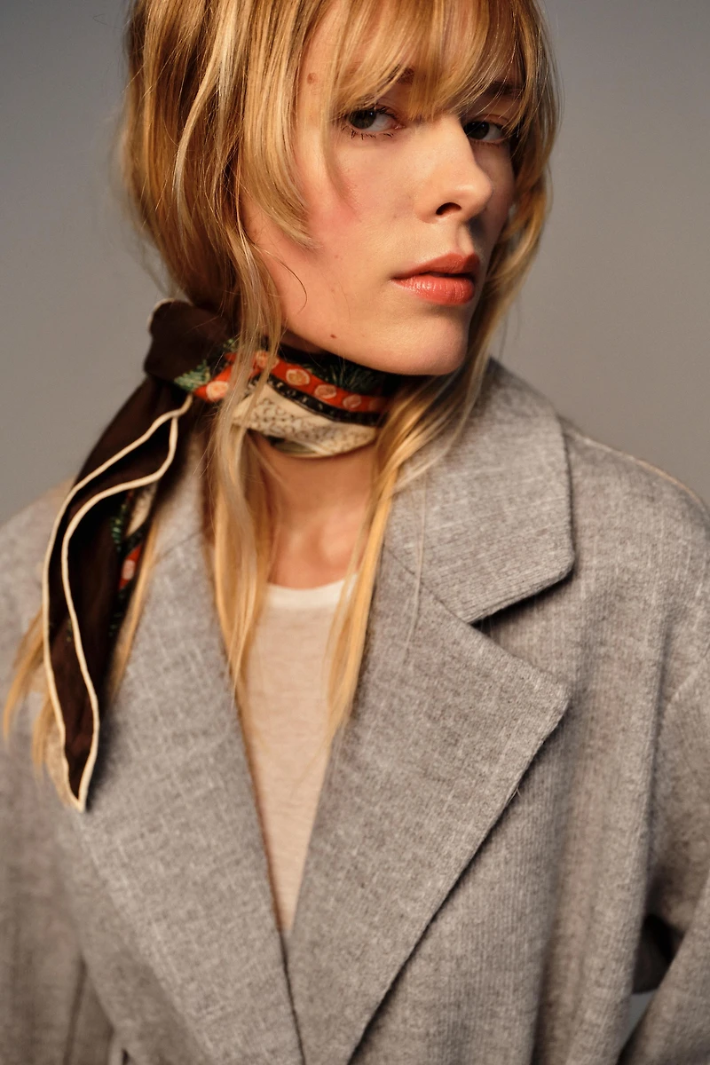 SOFT BELTED BLAZER