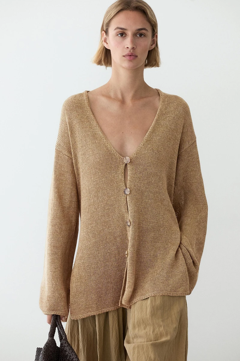 Long knit V-neck cardigan
