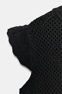 OPEN-KNIT TOP