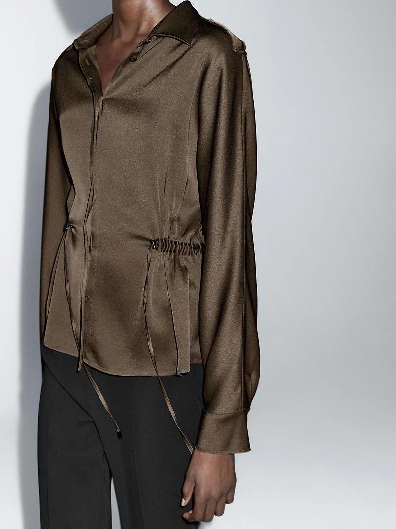 Chemisier fluide détail taille