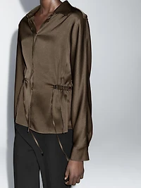 Chemisier fluide détail taille
