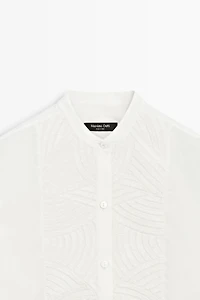 100% cotton poplin shirt with embroidered bib