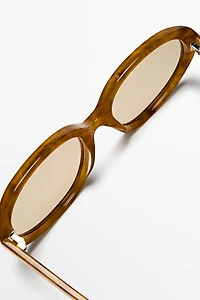 Oval sunglasses