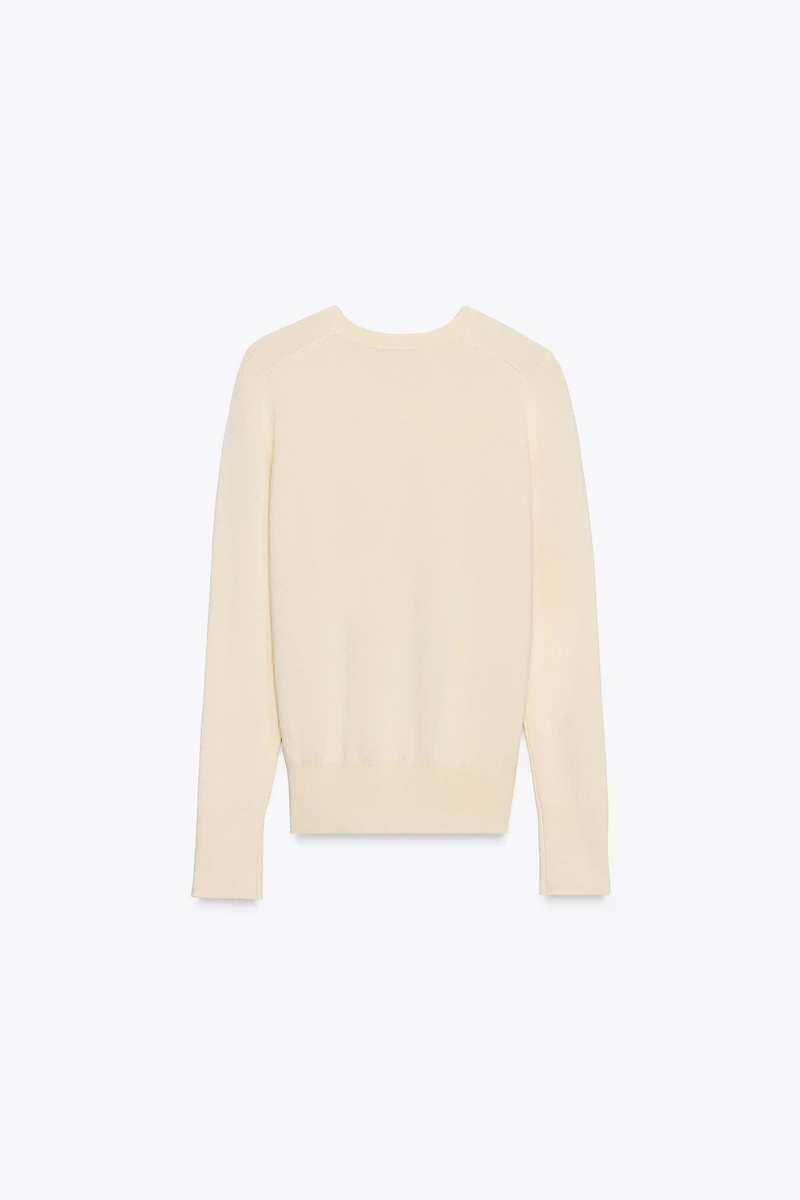 PULL BASIQUE EN MAILLE UNIE