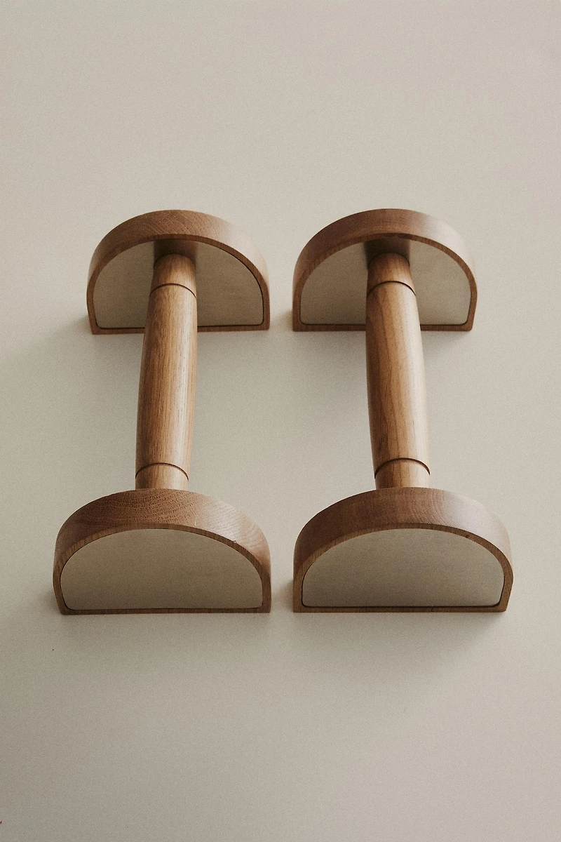 OAK WOOD PUSH-UP POT HOLDERS (PACK OF 2)