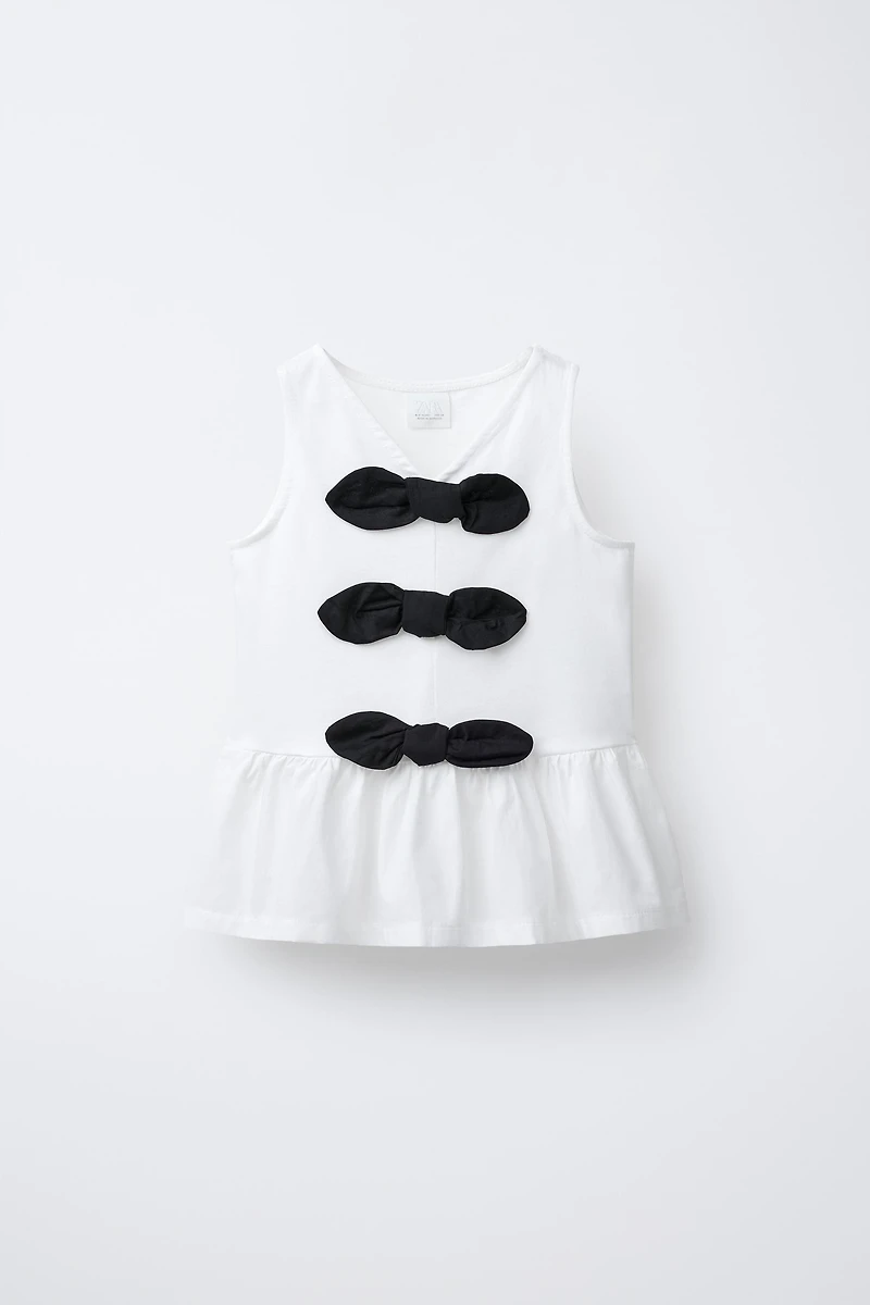 T-SHIRT COMBINÉ AVEC LACETS