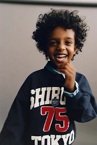 TEXT PATCH SWEATSHIRT