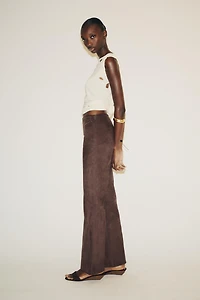 PANTALON FLARE EFFET DAIM CLOUS