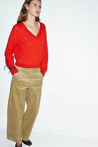 PULL EN LAINE À COL V