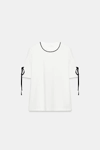 CONTRAST TRIM T-SHIRT