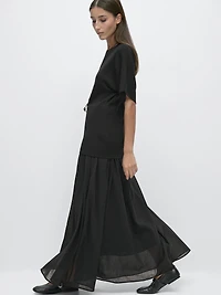 Long contrast short-sleeve dress