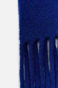 ÉCHARPE EN MAILLE AVEC LAINE FRANGES